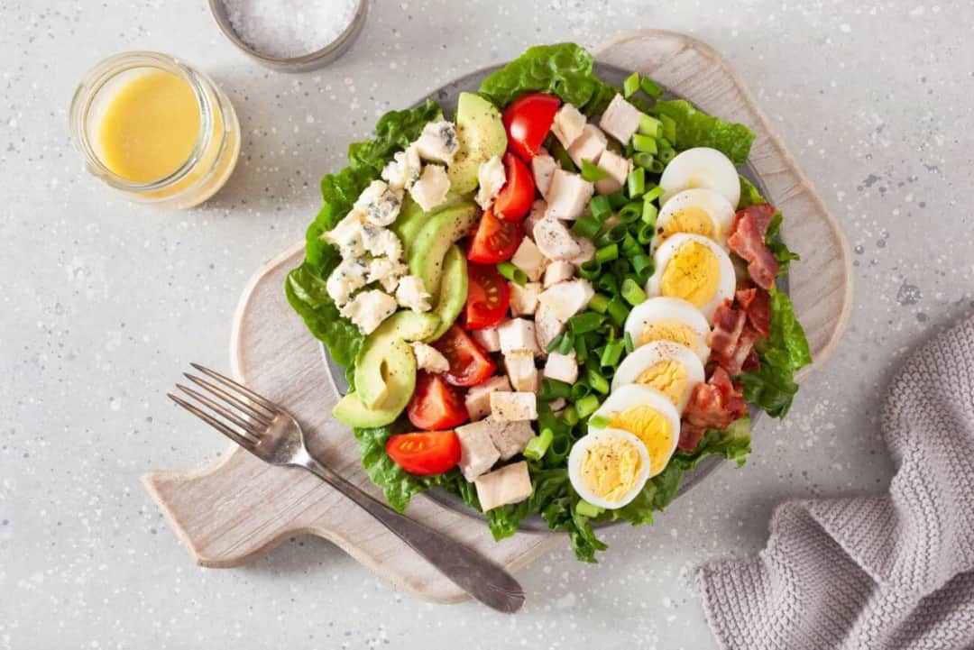 Dieta low carb na miesiąc - przykładowy jadłospis