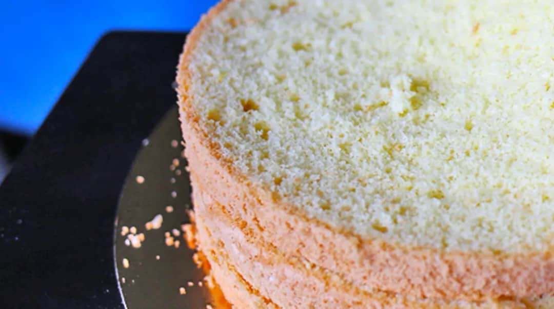 Jak zrobić proste ciasto na jasnym biszkopcie? Sprawdzone przepisy