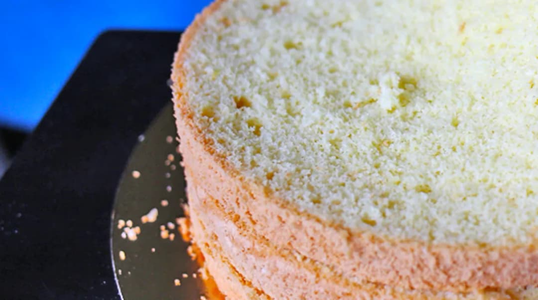 Jak zrobić proste ciasto na jasnym biszkopcie? Sprawdzone przepisy