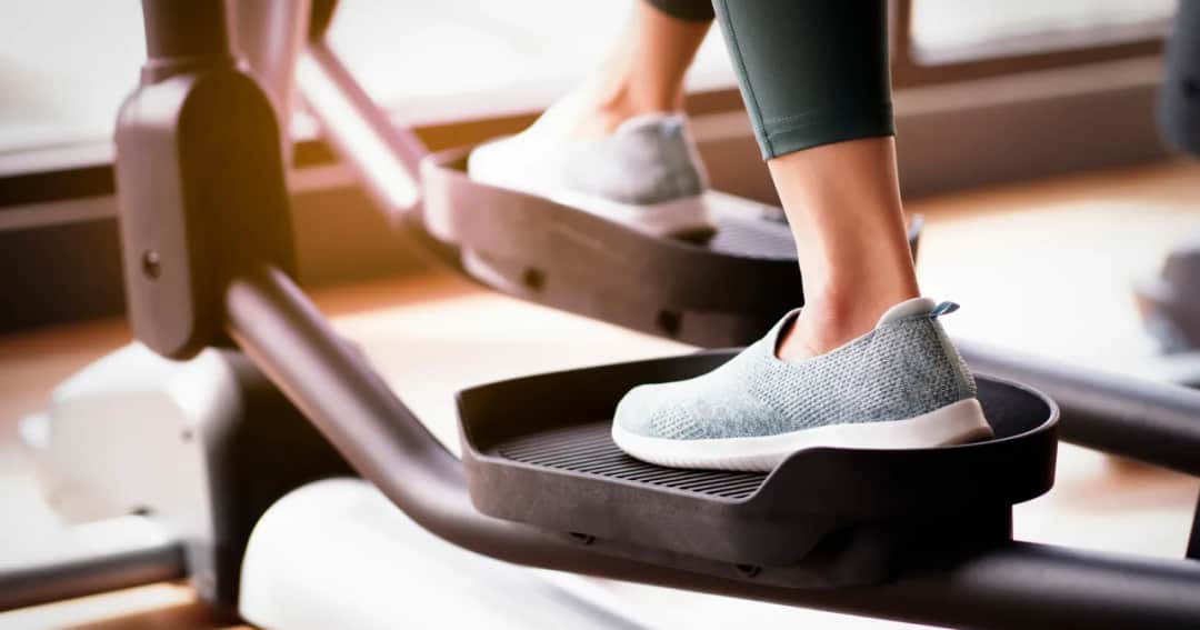 10 najlepszych ćwiczeń cardio na spalanie tłuszczu w domu
