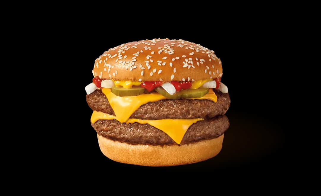 Cheeseburger z McDonald's: ile kalorii ma naprawdę? Zaskakujące!